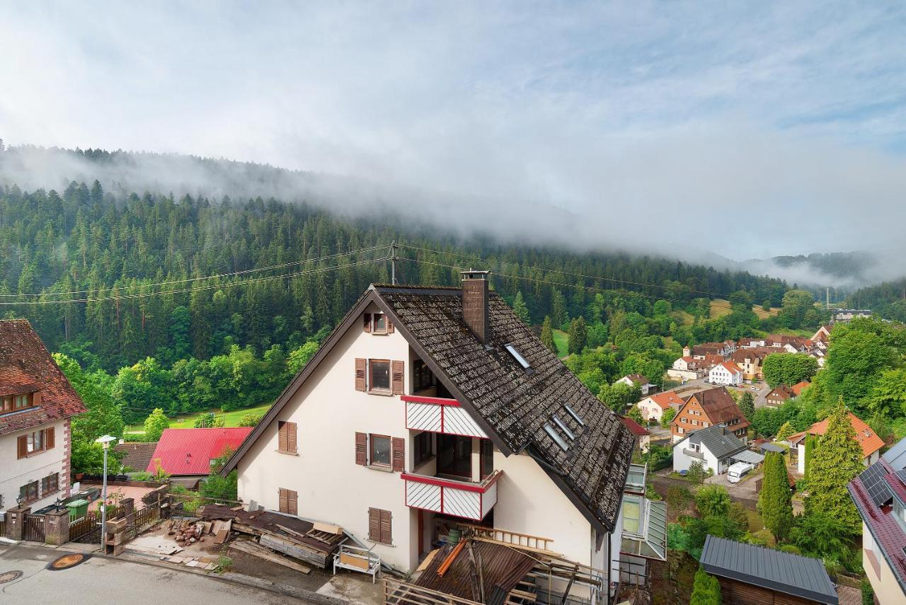 Haus Erika Ferienwohnung 2 Bad Teinach-Zavelstein Eksteriør bilde